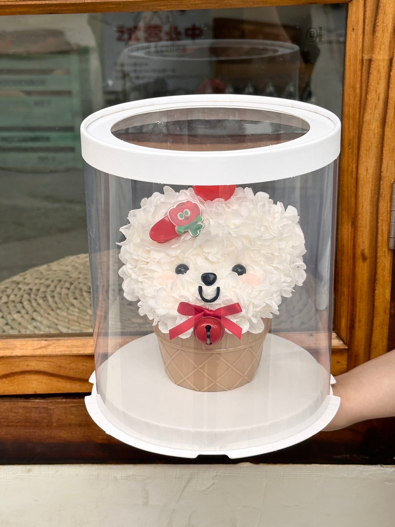 Sweet Ice Cream Puppy – Preserved Flower Arrangement