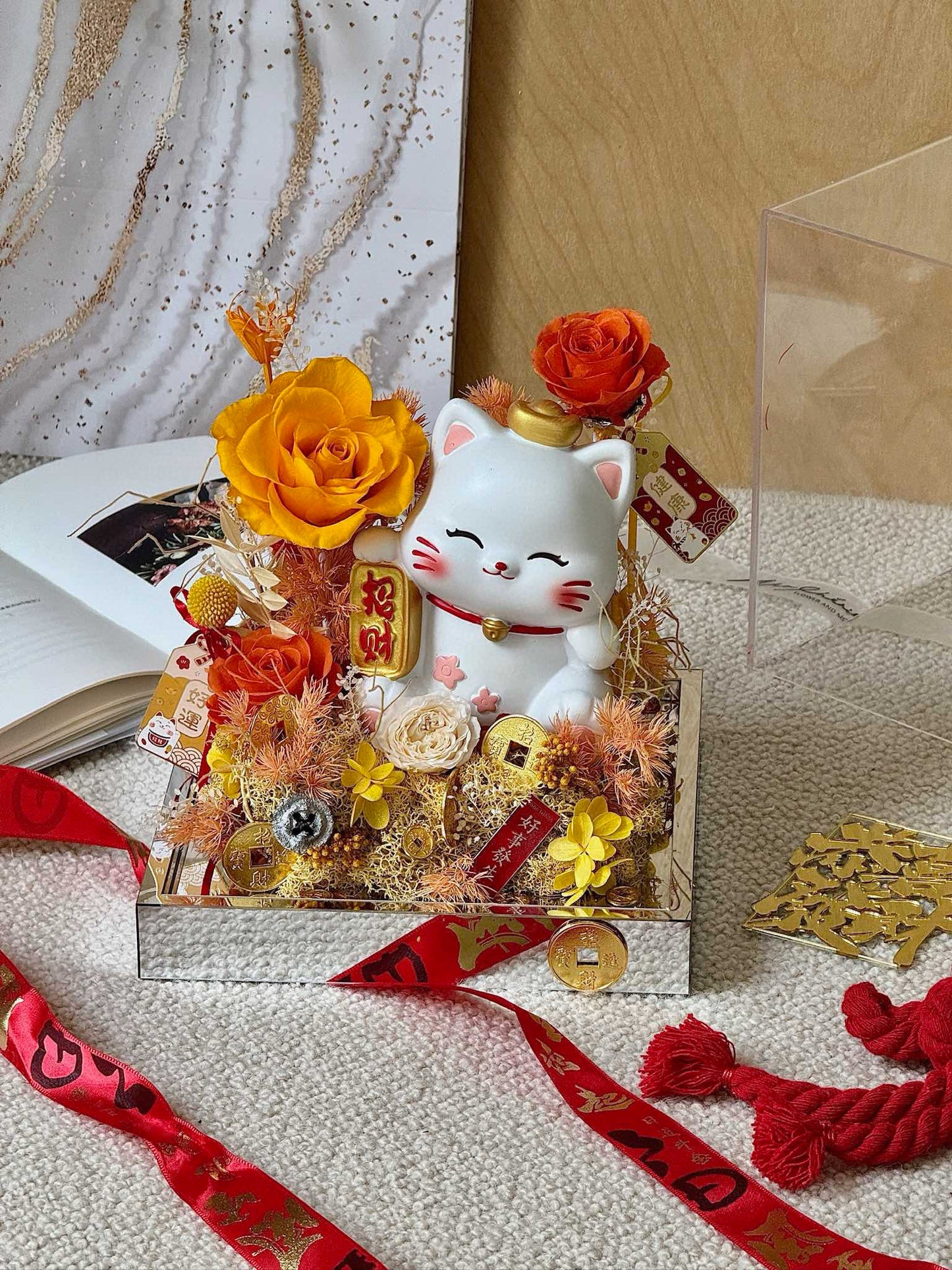 笑みを浮かべる福猫 プリザーブドフラワーアレンジメント 招财猫 | 金九银十限量款