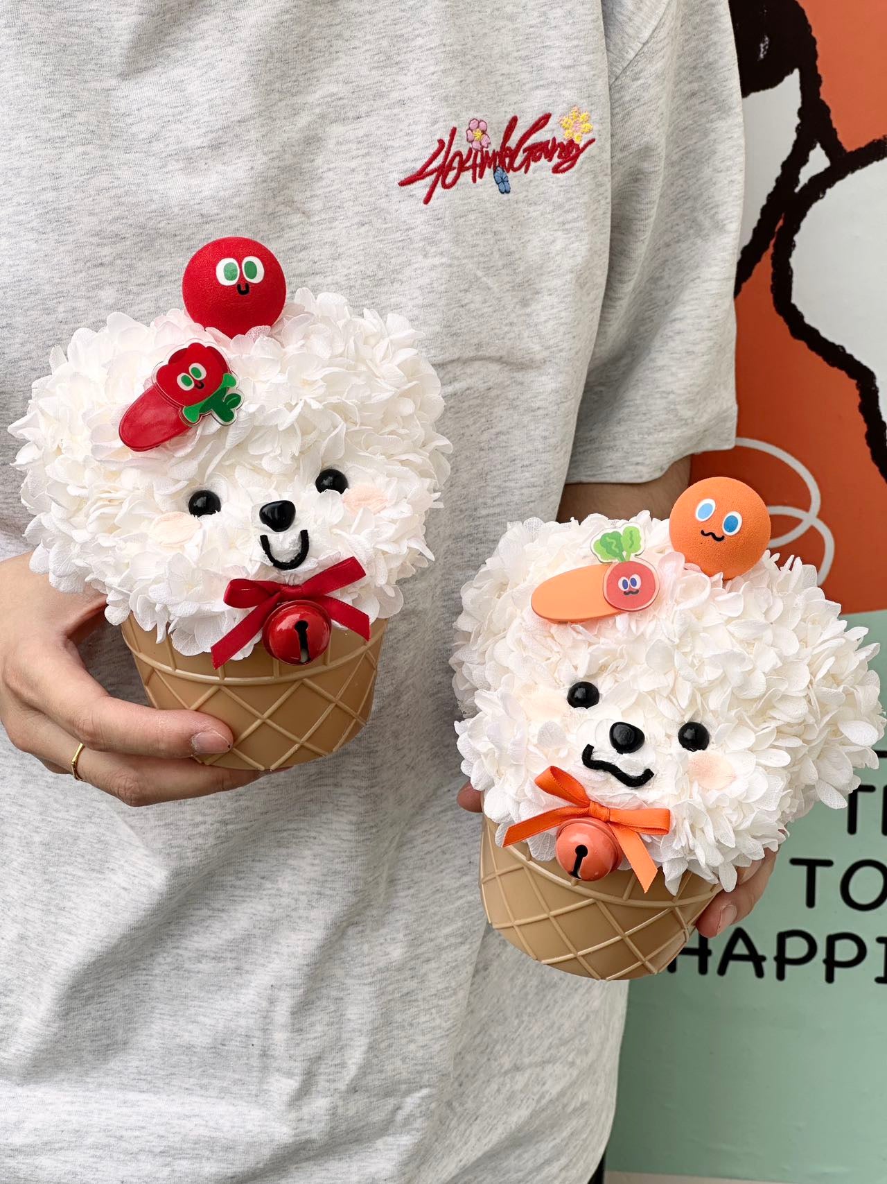 Sweet Ice Cream Puppy – Preserved Flower Arrangement