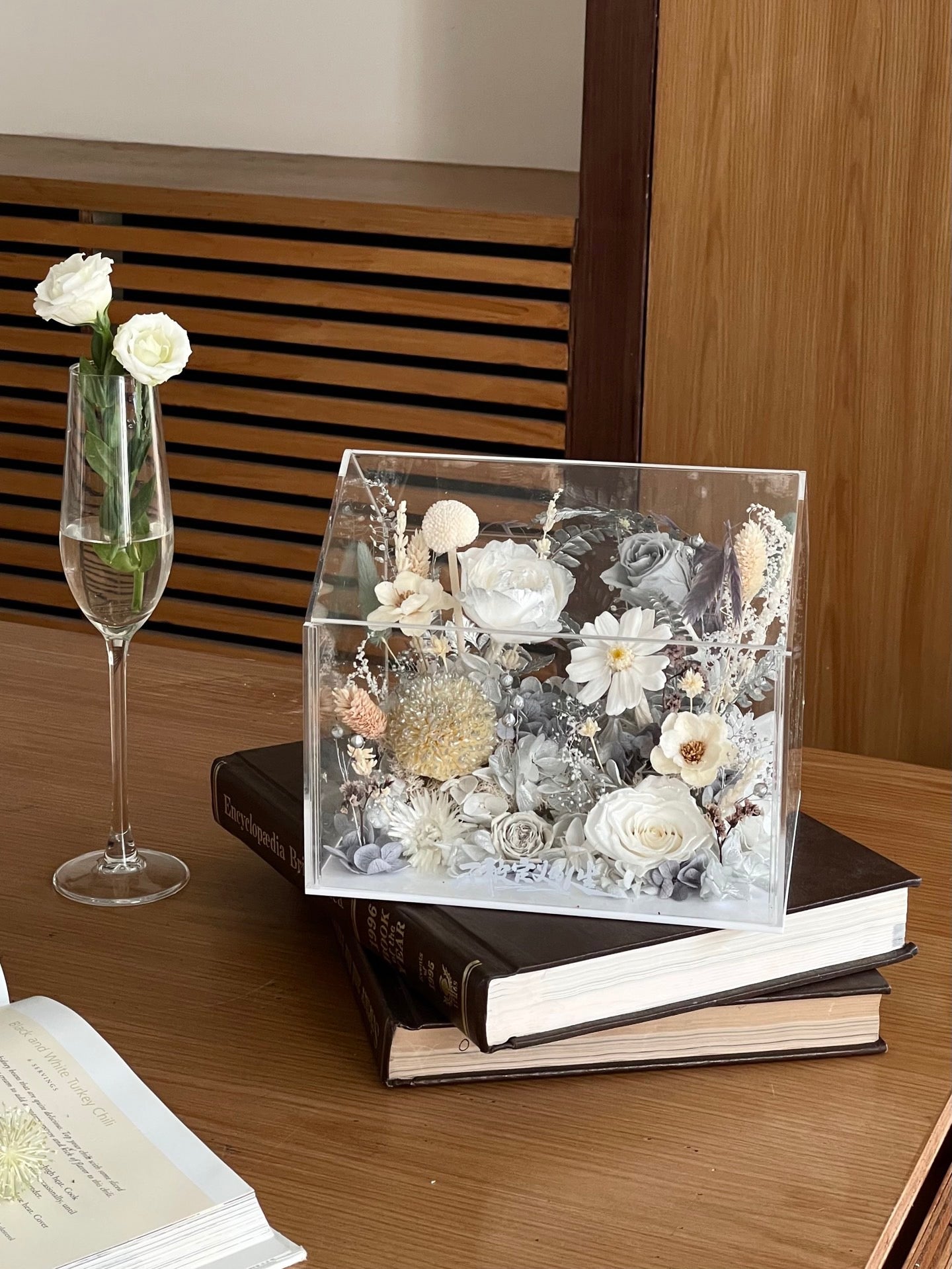 Preserved Flower House Box — Perfect for Mother’s Day / Gift for Mum