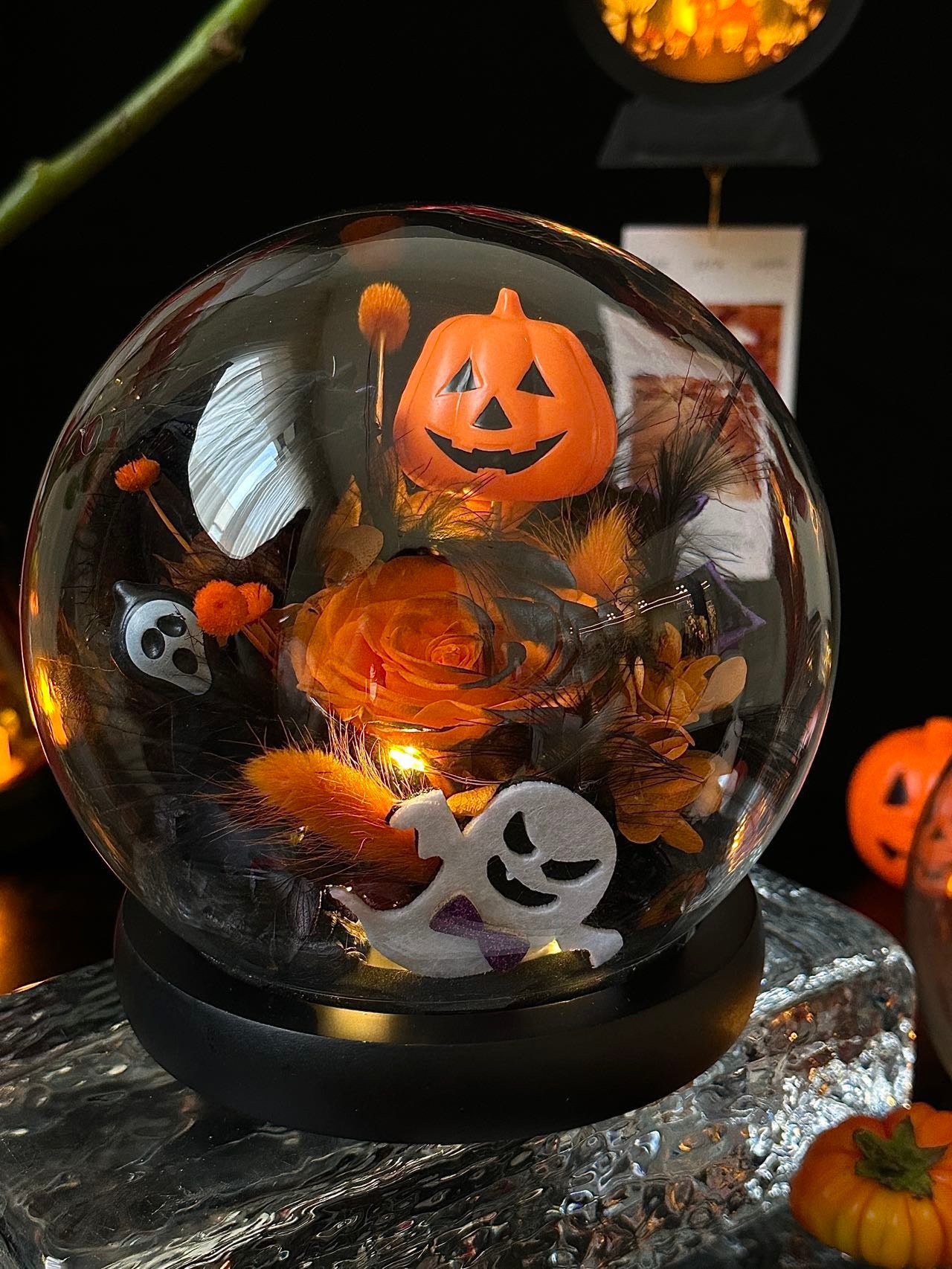 Halloween Preserved Flower Night Light Globe | Pumpkin & Ghost LED Decoration | Trick-or-Treat Gift