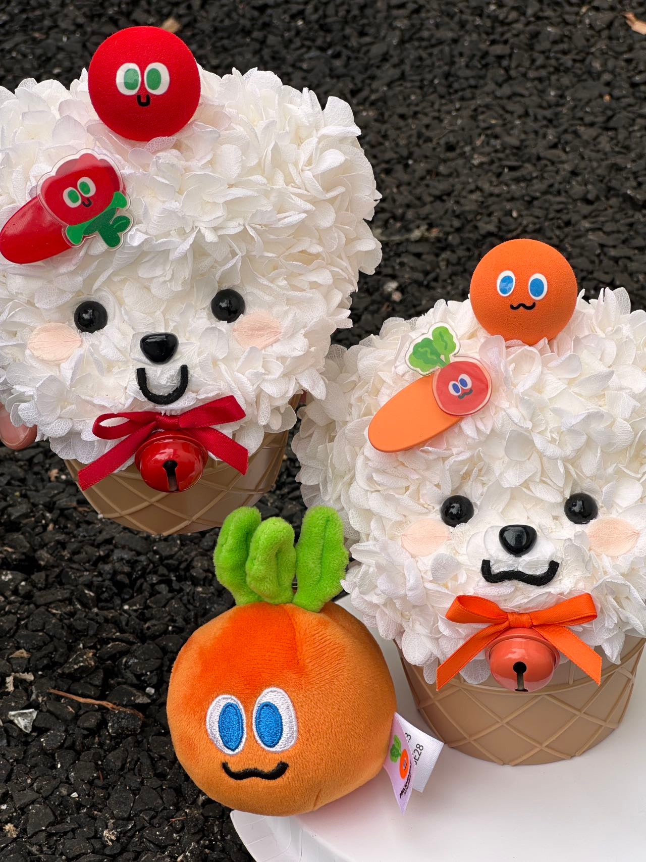 Sweet Ice Cream Puppy – Preserved Flower Arrangement