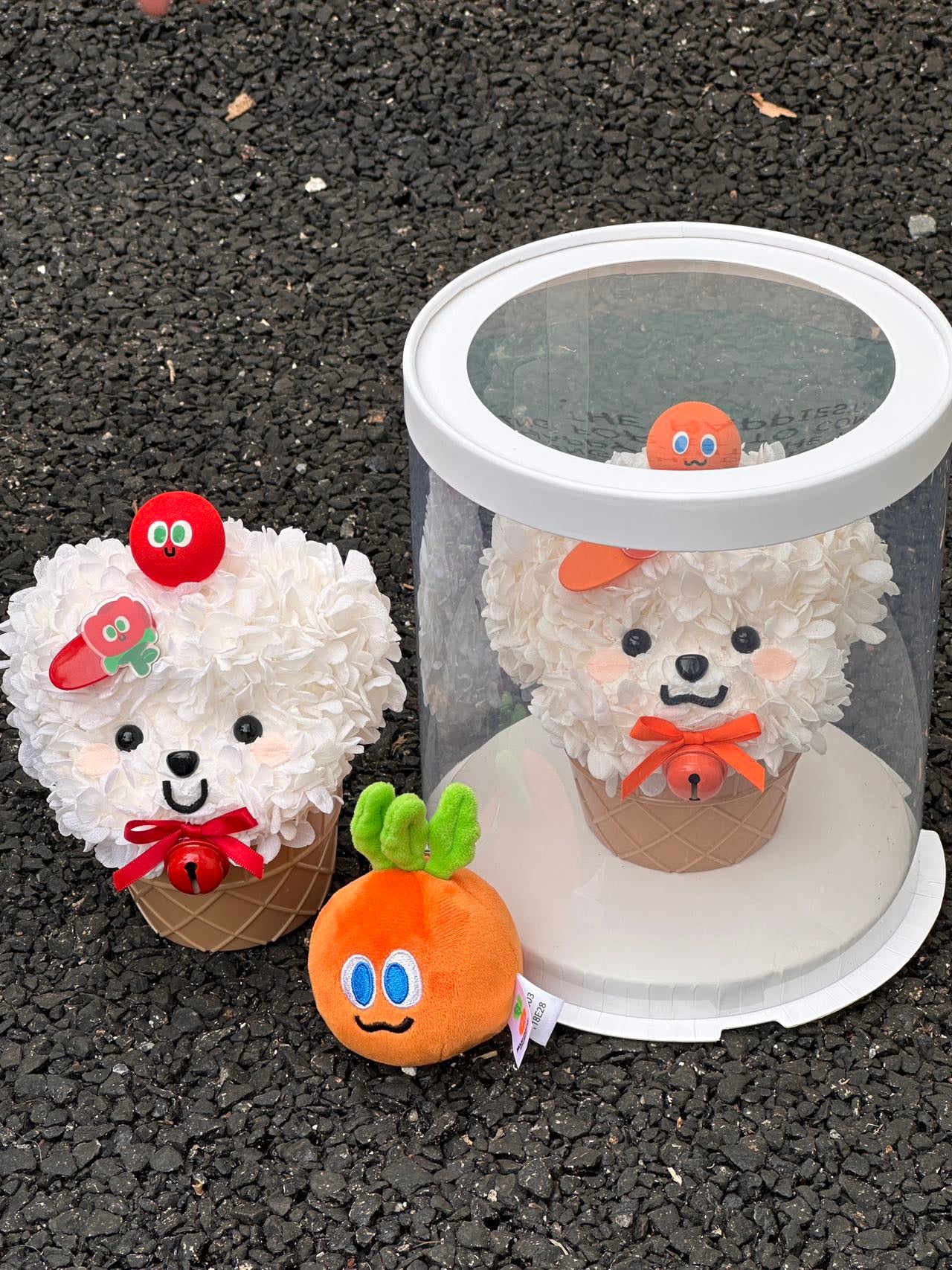 Sweet Ice Cream Puppy – Preserved Flower Arrangement