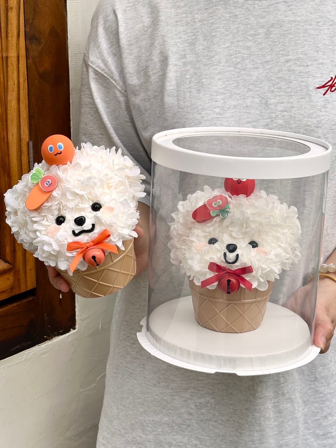 Sweet Ice Cream Puppy – Preserved Flower Arrangement