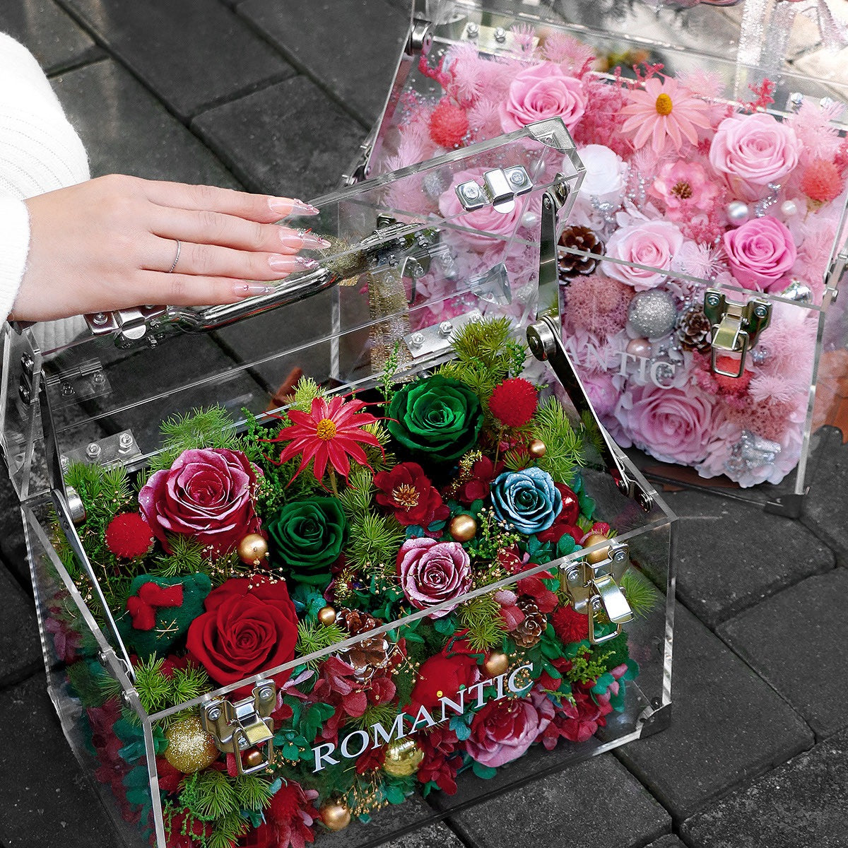 Christmas Preserved Flower Hand-Carry Box | LED Gift Box | Luxury Acrylic Floral Bag – Pink / Red-Green Holiday Edition