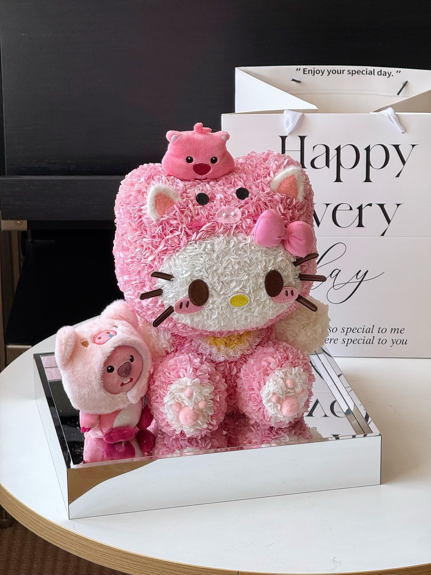 Beaver Hello Kitty Preserved Flower Doll | Handmade Forever Flower Display