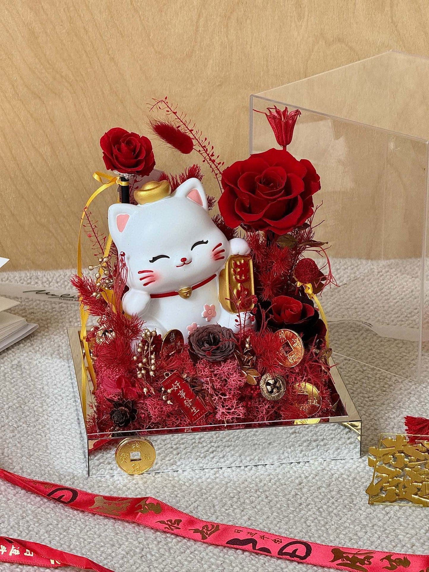 笑みを浮かべる福猫 プリザーブドフラワーアレンジメント 招财猫 | 金九银十限量款